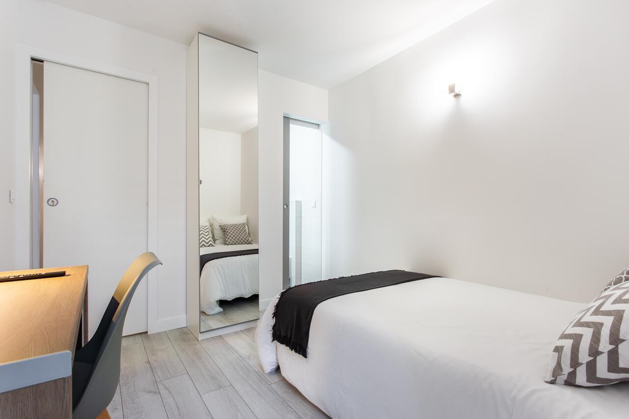 D&E - Paris-Disney - Holidays Apartment - Appartement De Vacances - 5 Chambres- 5 Sdb - 5 Bedrooms - 5 Bathrooms - Netflix Champs-Sur-Marne Exteriér fotografie
