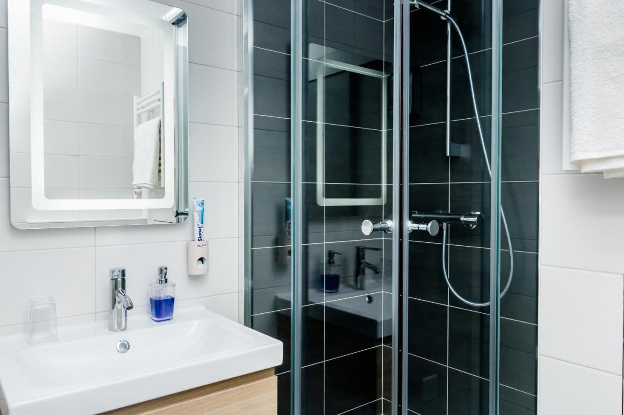 D&E - Paris-Disney - Holidays Apartment - Appartement De Vacances - 5 Chambres- 5 Sdb - 5 Bedrooms - 5 Bathrooms - Netflix Champs-Sur-Marne Exteriér fotografie